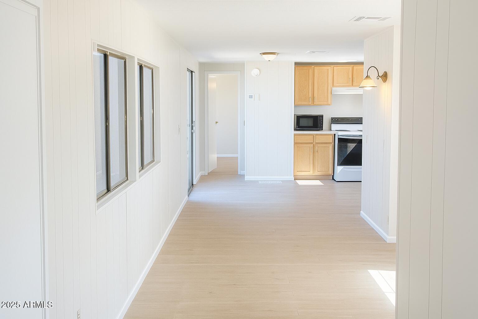 5847 W CONCORDIA Drive