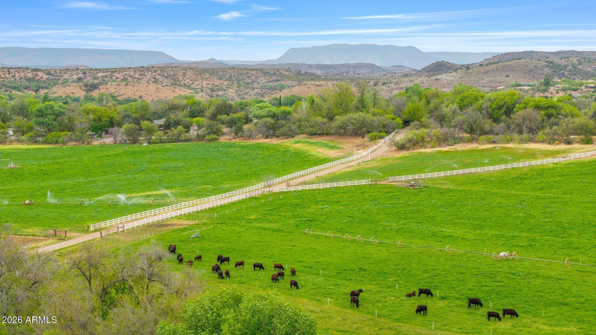 RIO BONITO RANCH - Land