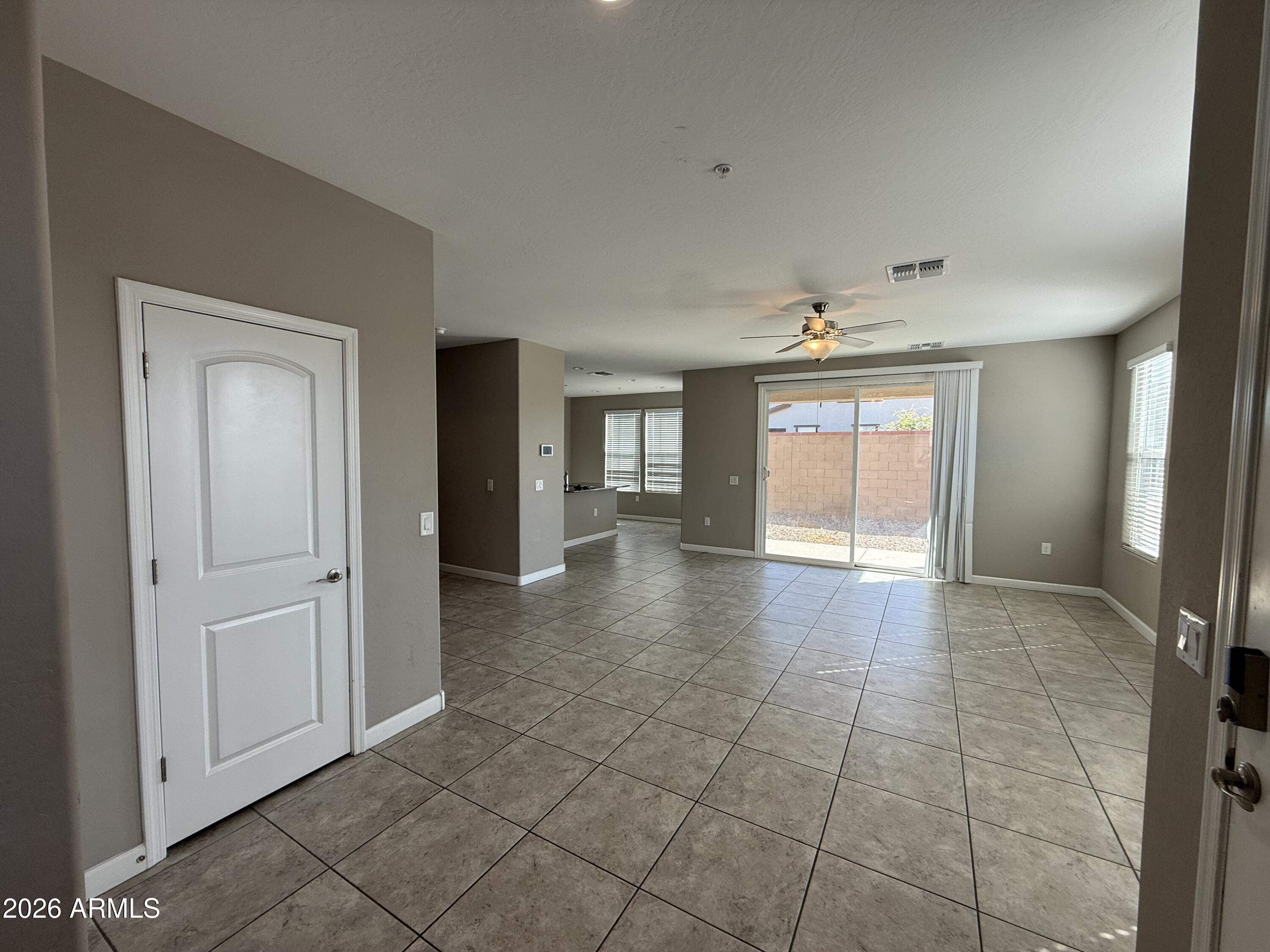 1255 N ARIZONA Avenue 1006