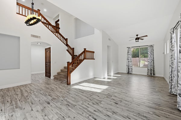 563 E KRISTA WAY, TEMPE, AZ 85284 - Image 2d42b6b7c466aa6e0f89b5b37e5d504f/3789282951