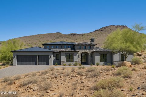 2398 W ESPARTERO Way Phoenix AZ 85086