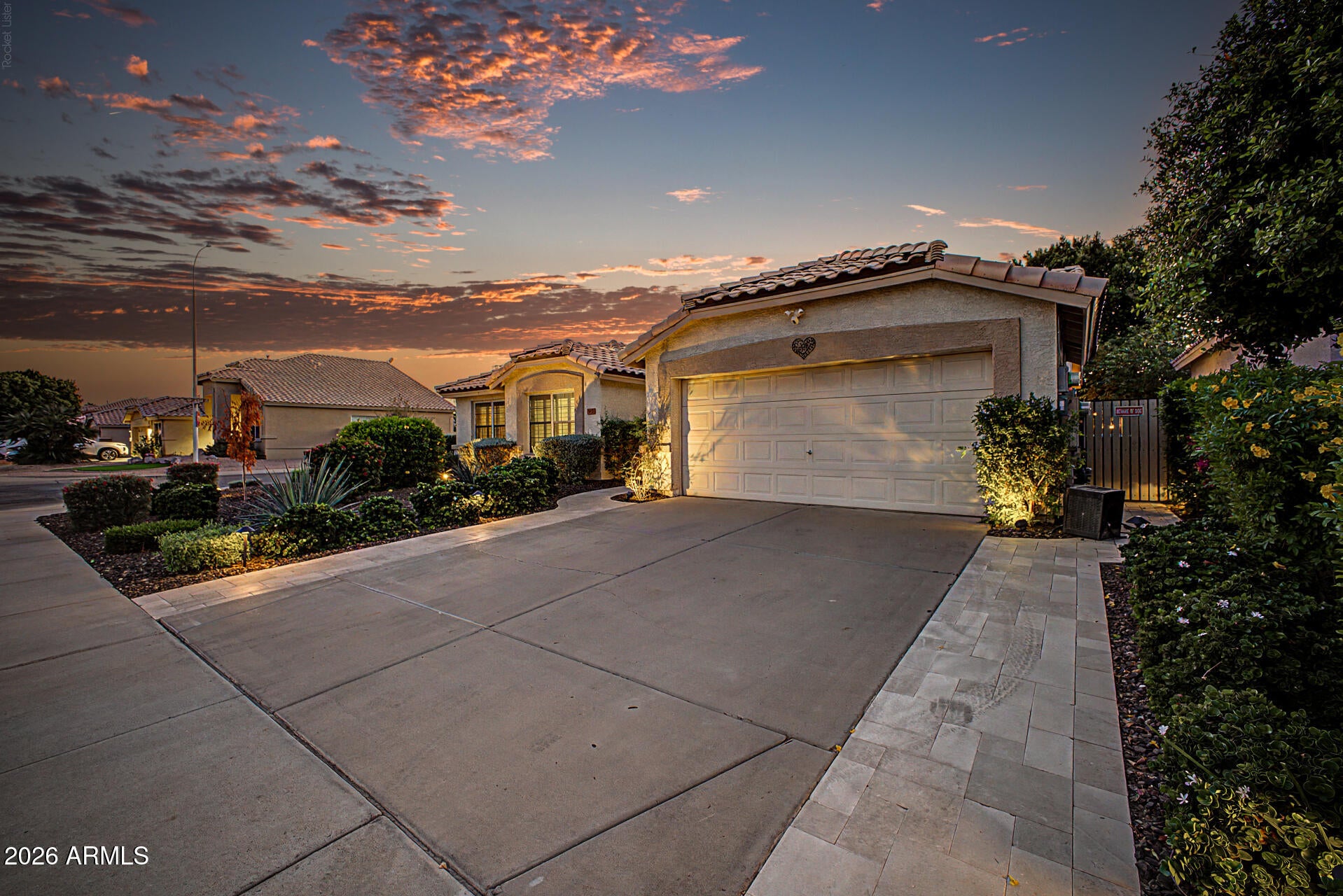 942 N SICILY Drive