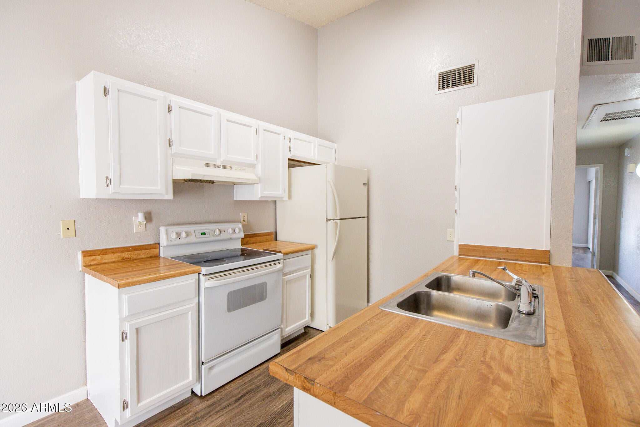 5236 W Peoria Avenue 221