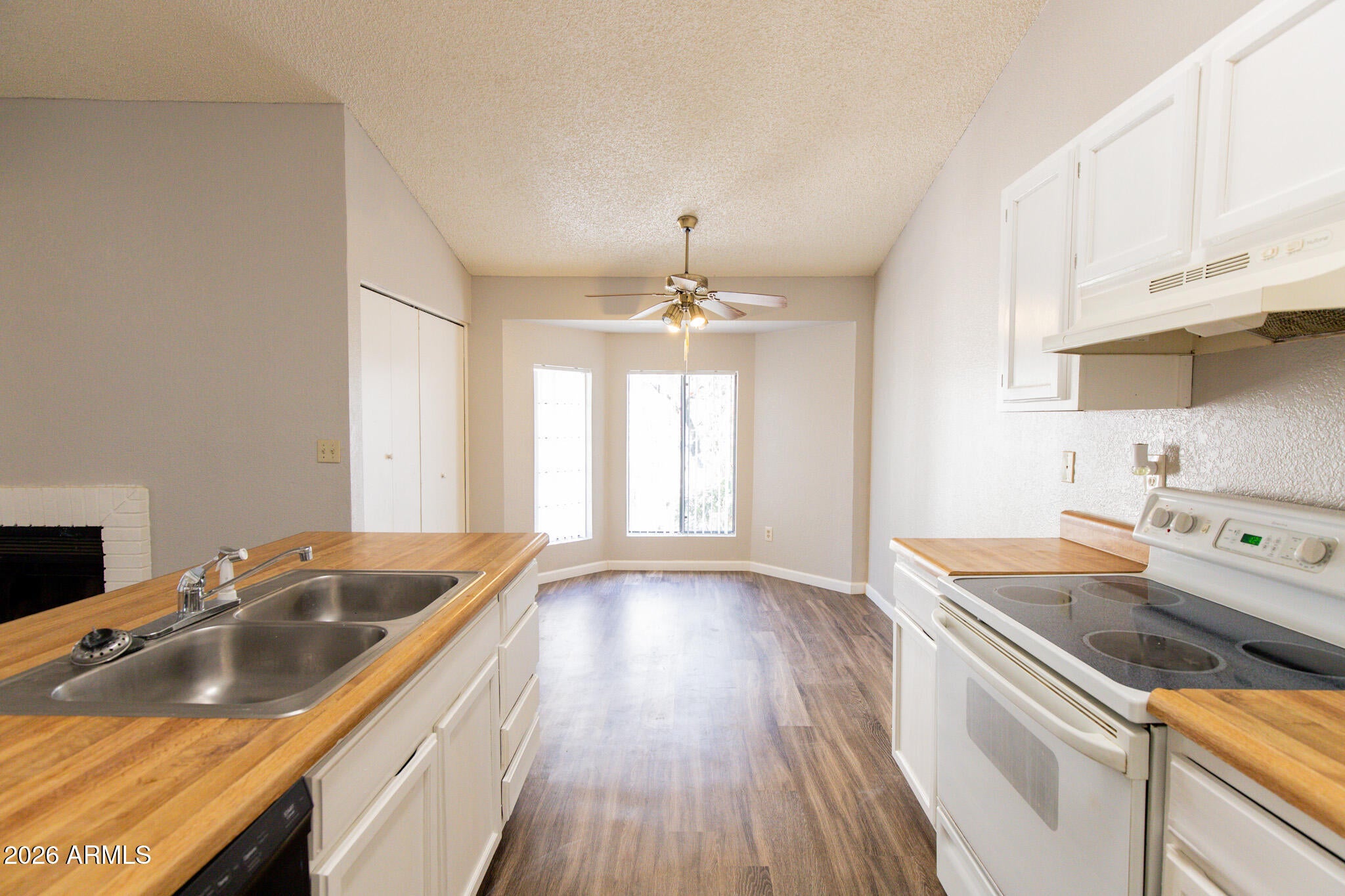 5236 W Peoria Avenue 221