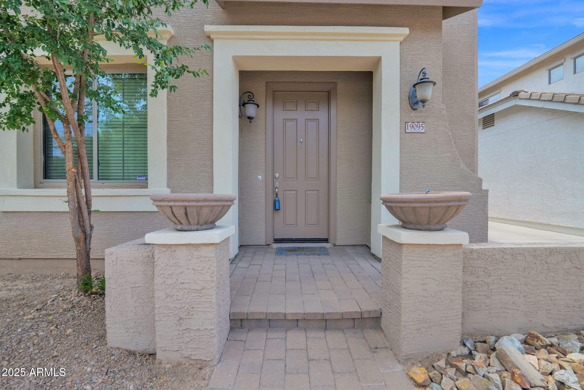19095 E KINGBIRD Court