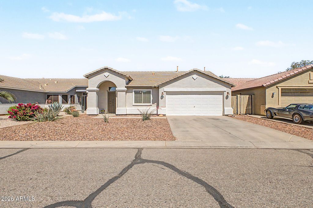 Photo of 30531 N Royal Oak Way, San Tan Valley, AZ 85143 (MLS # 7016456)