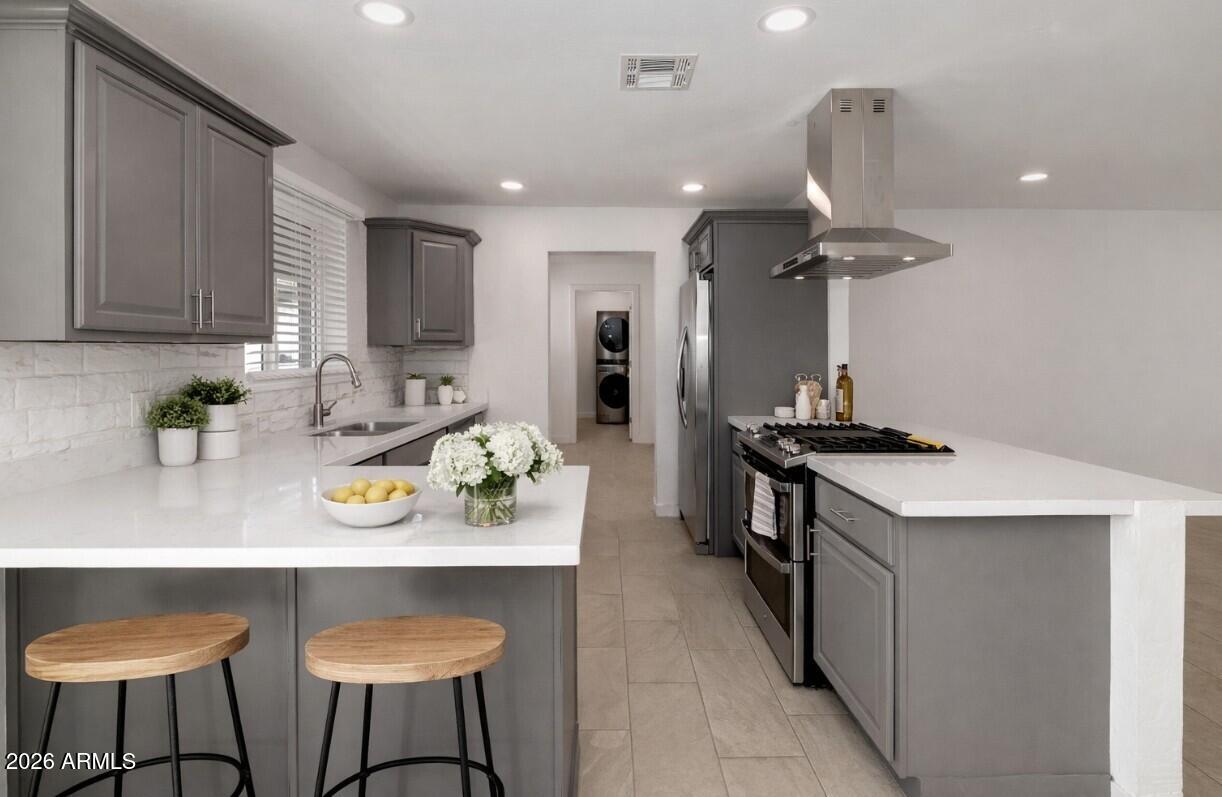 2601 E Harvard Street