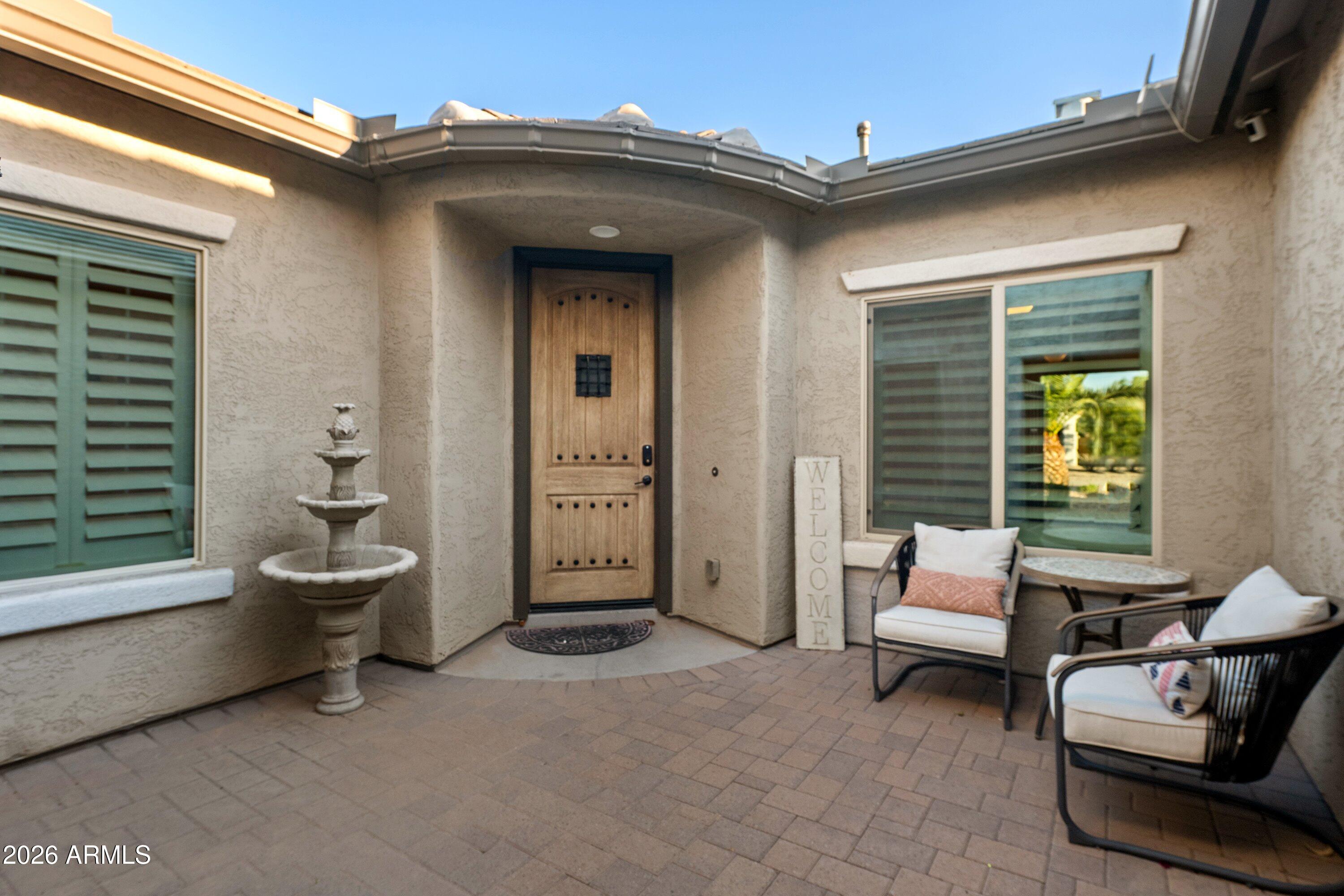 5843 W VICTORY Court