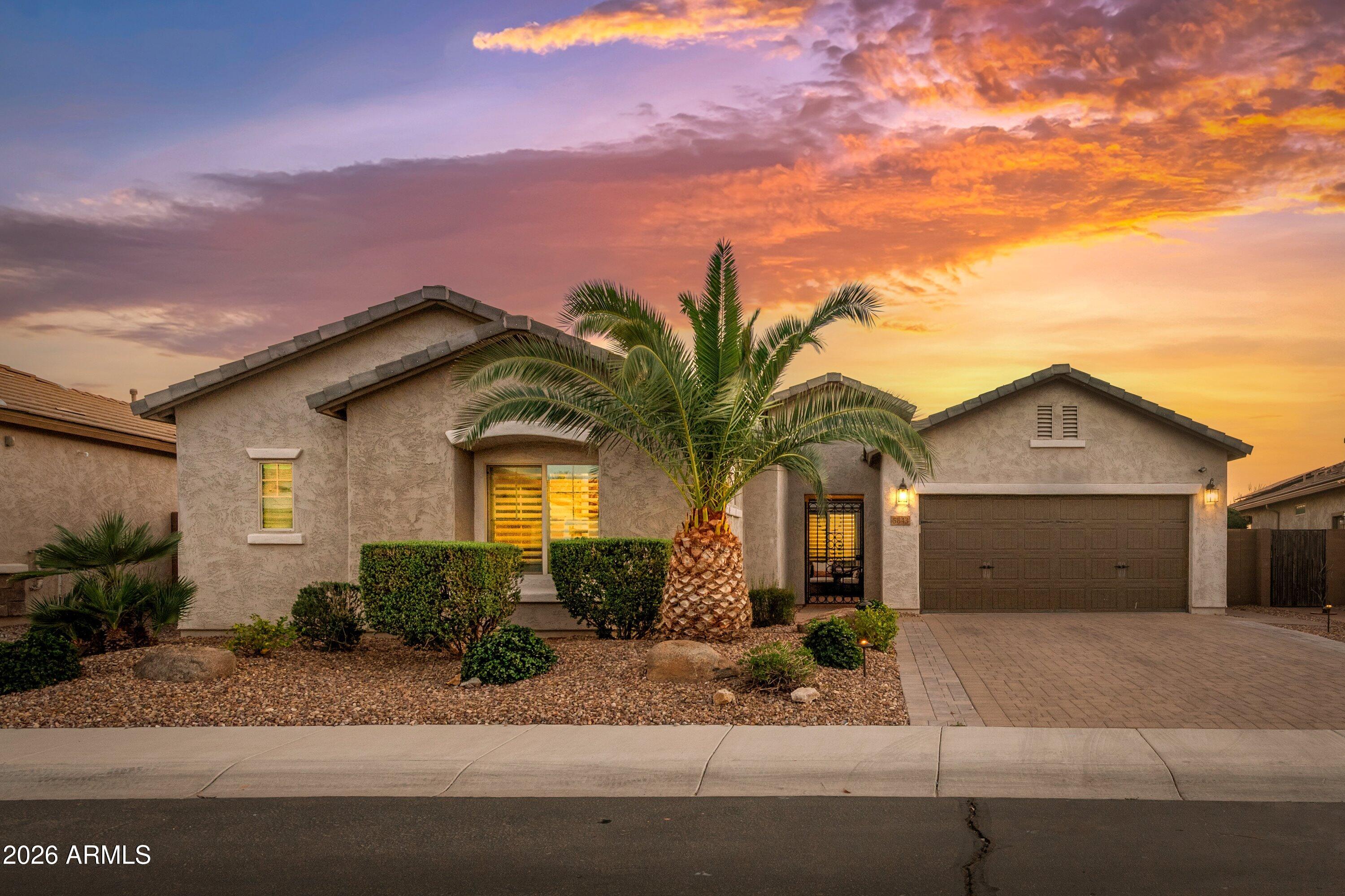 5843 W VICTORY Court