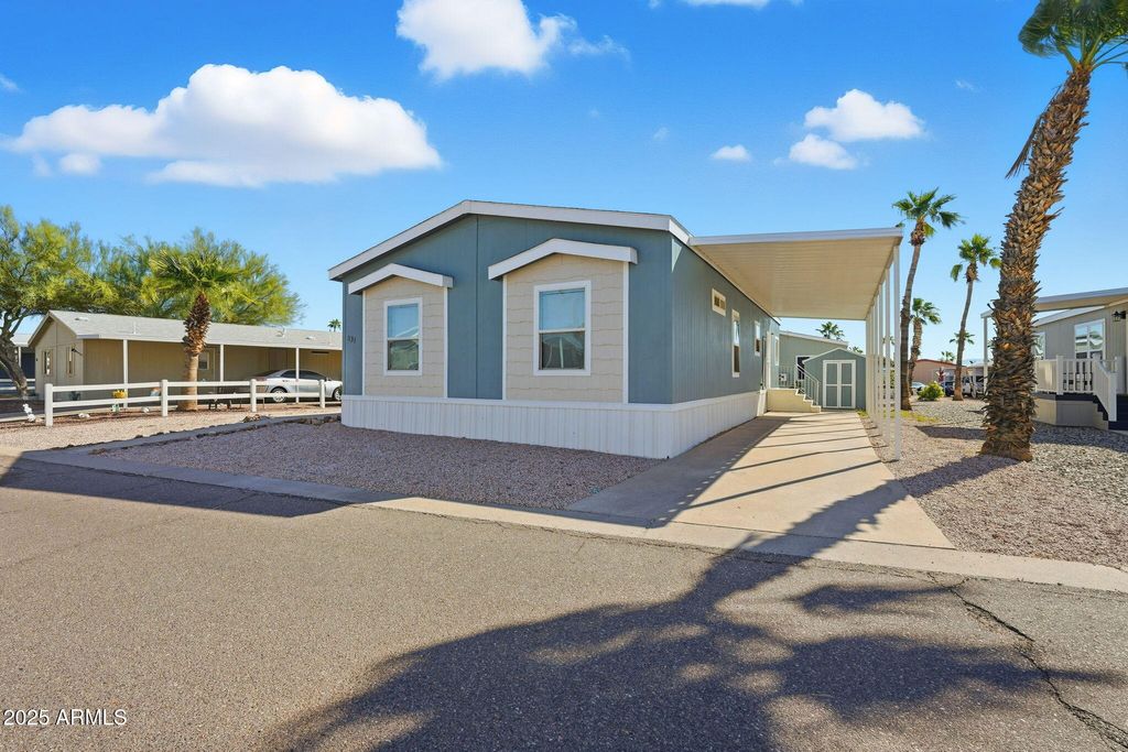 Photo of 2000 S Apache Road #331, Buckeye, AZ 85326 (MLS # 6937703)