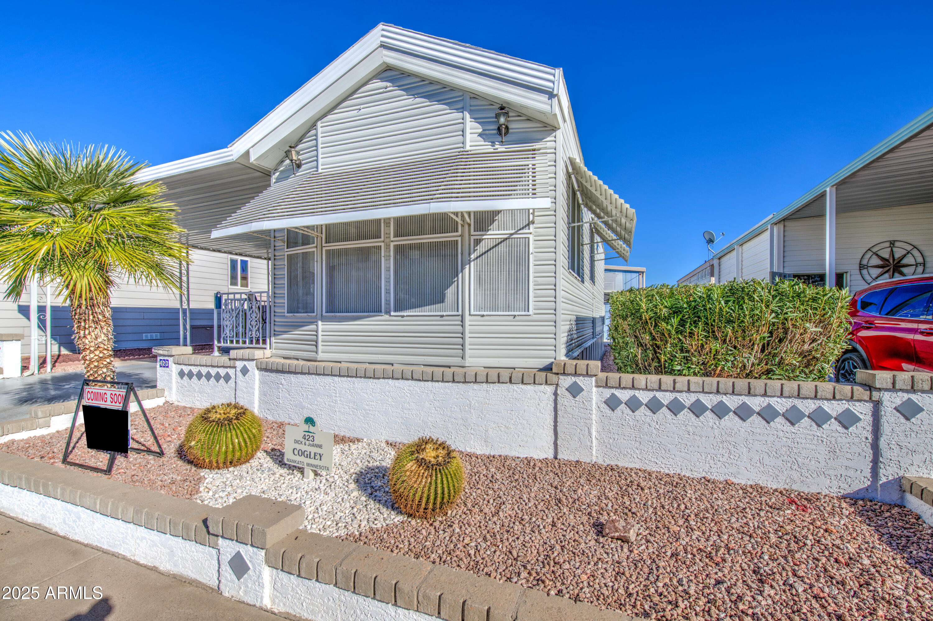 111 S GREENFIELD Road 423