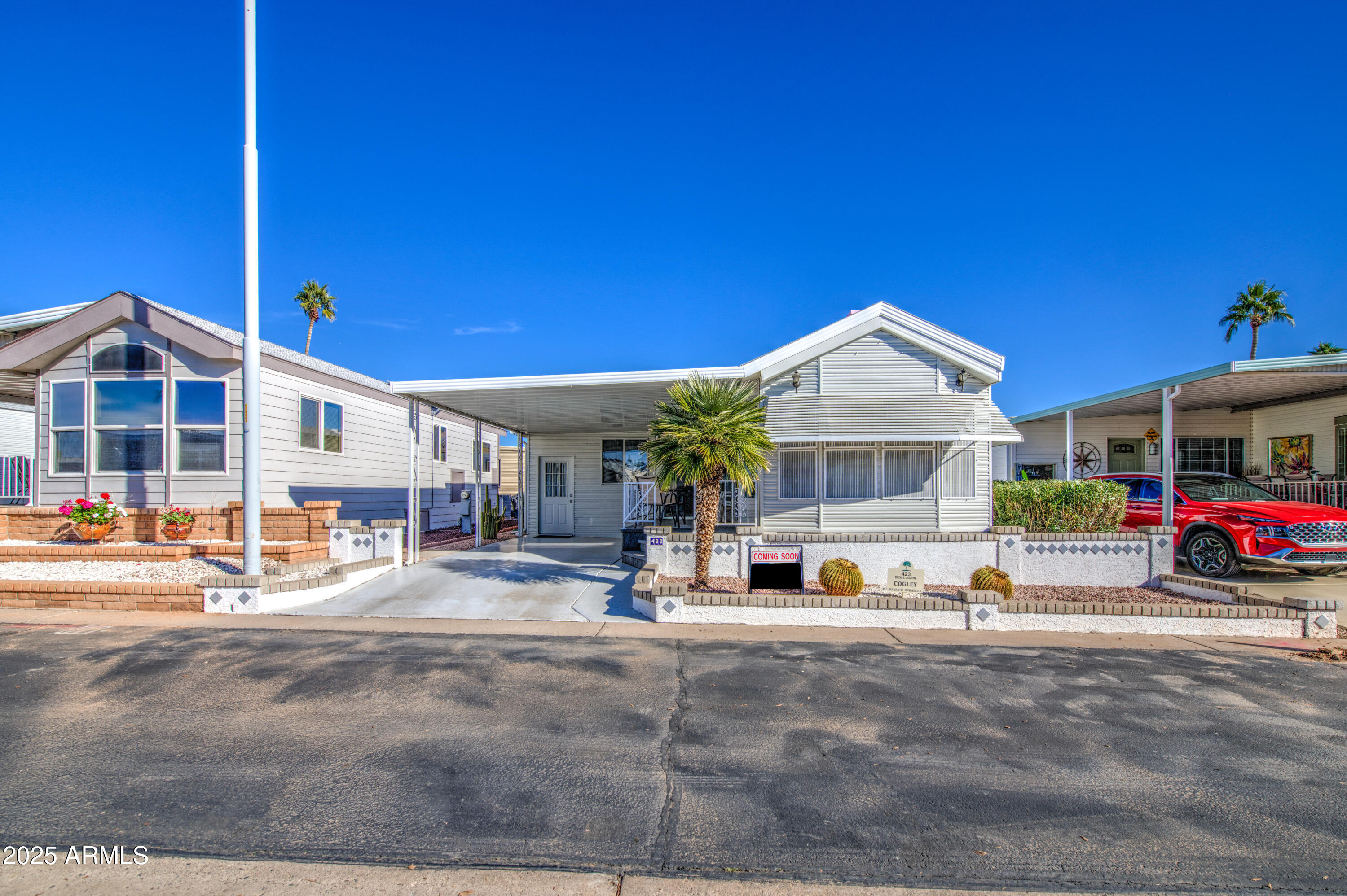 111 S GREENFIELD Road 423