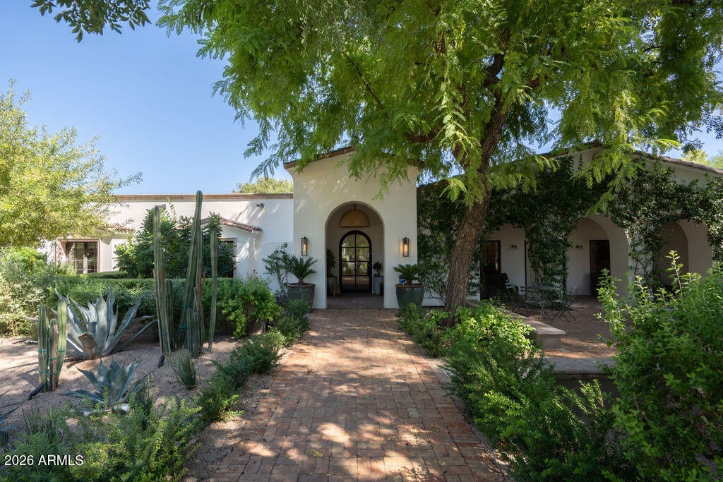 8331 N 75th Street