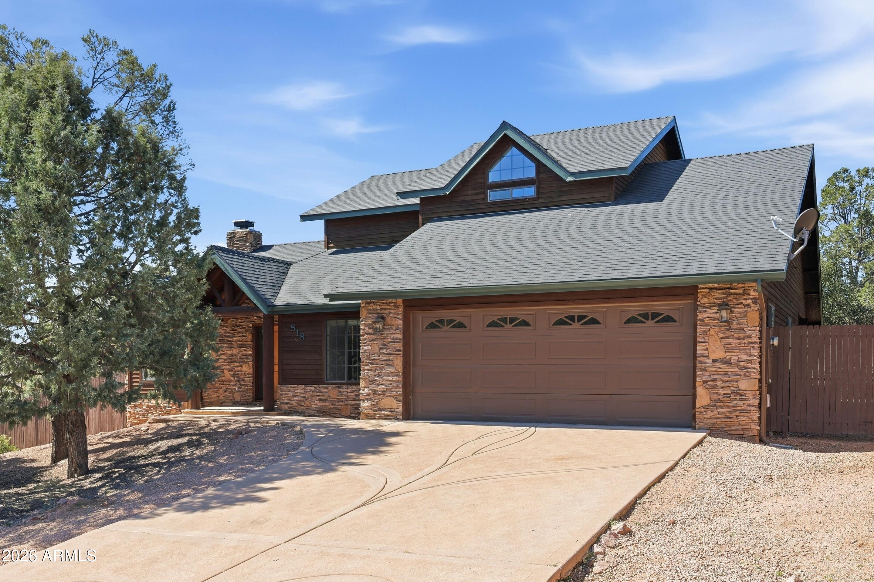 818 W ST MORITZ Drive