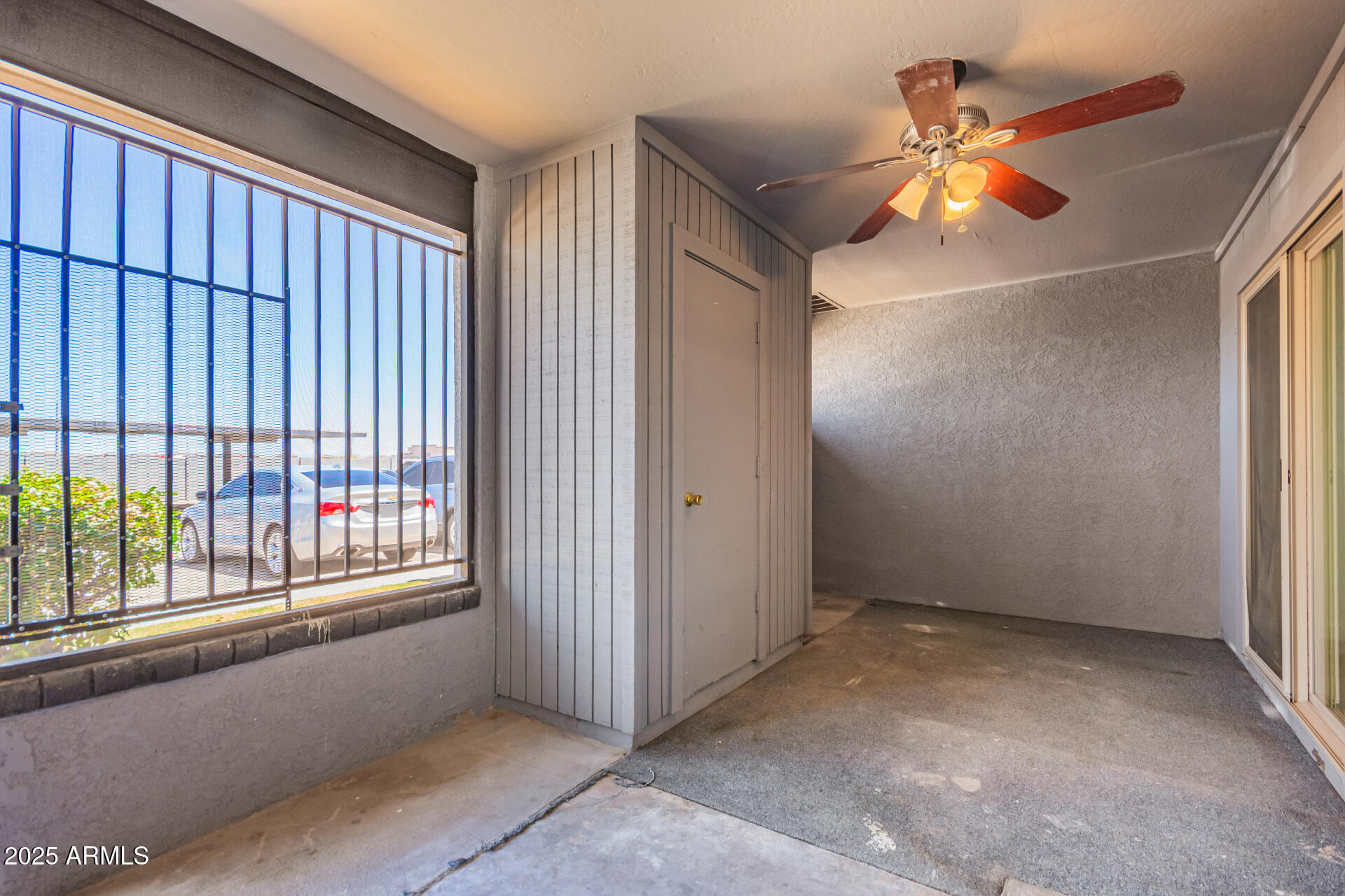 9035 W ELM Street 3
