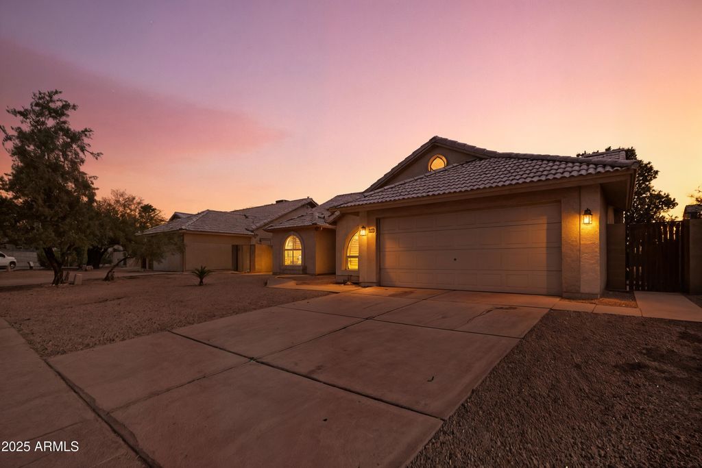 Photo of 4219 E San Angelo Avenue, Gilbert, AZ 85234 (MLS # 6929090)