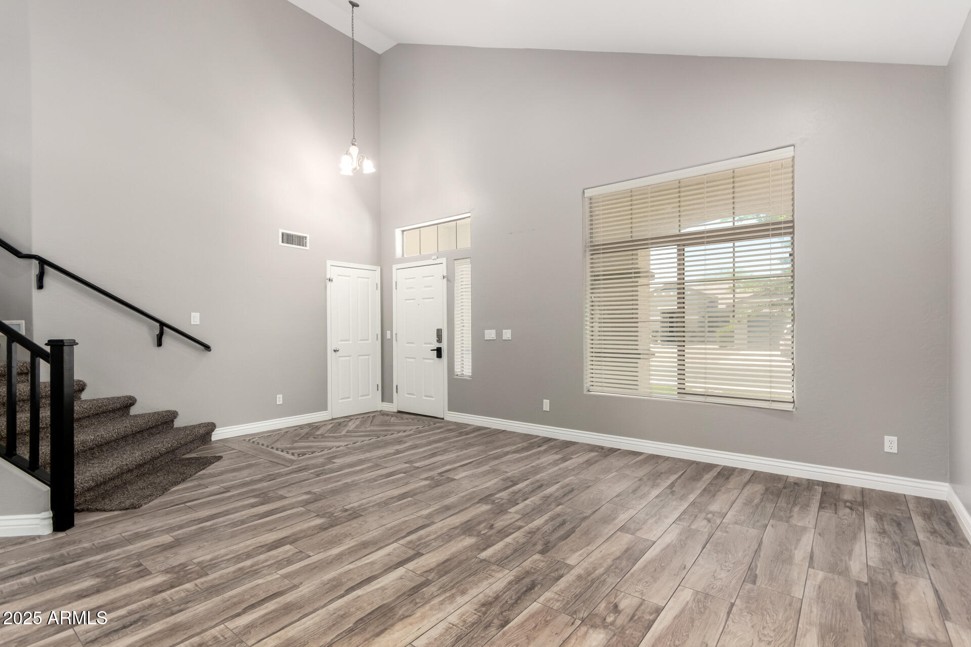 34949 N SPUR Circle