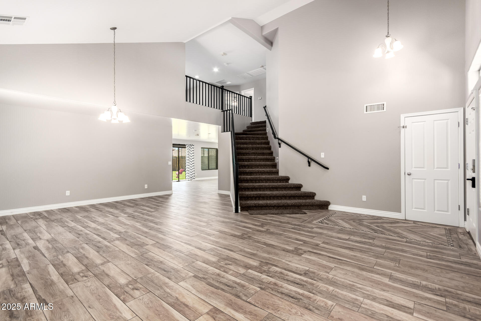 34949 N SPUR Circle