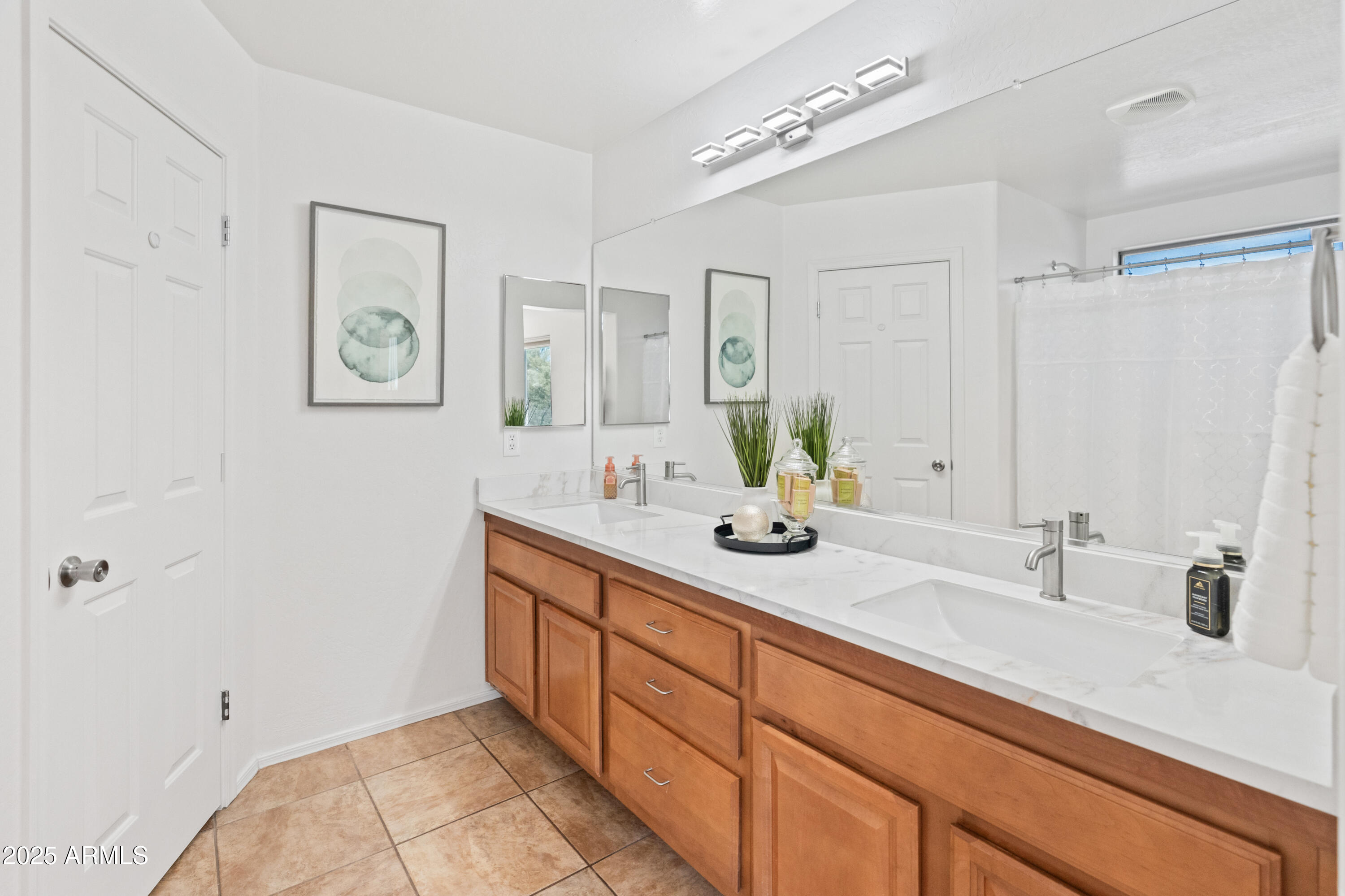 Surprise, Arizona 85388, United States, 4 Bedrooms Bedrooms, ,3 BathroomsBathrooms,Residential,Active,183383