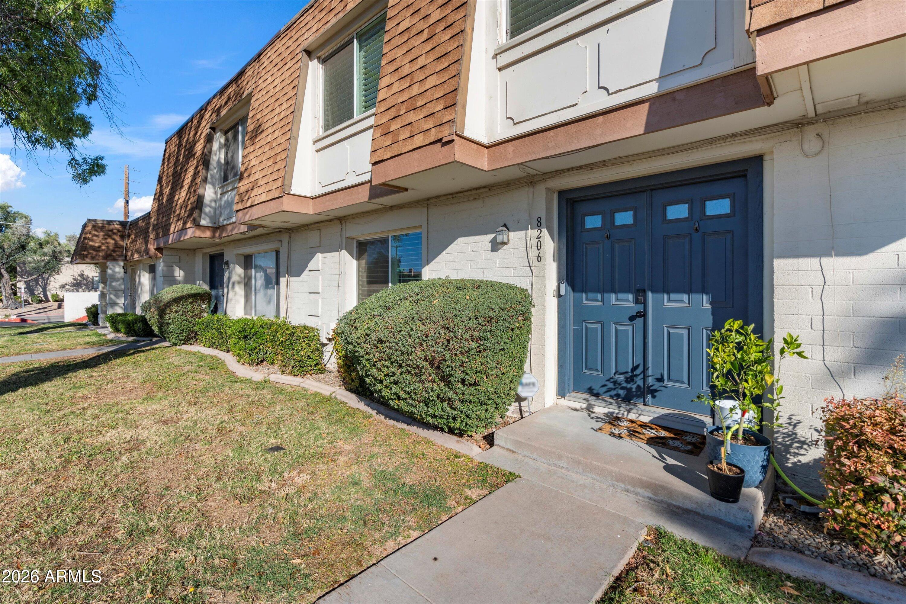 8206 E CHAPARRAL Road