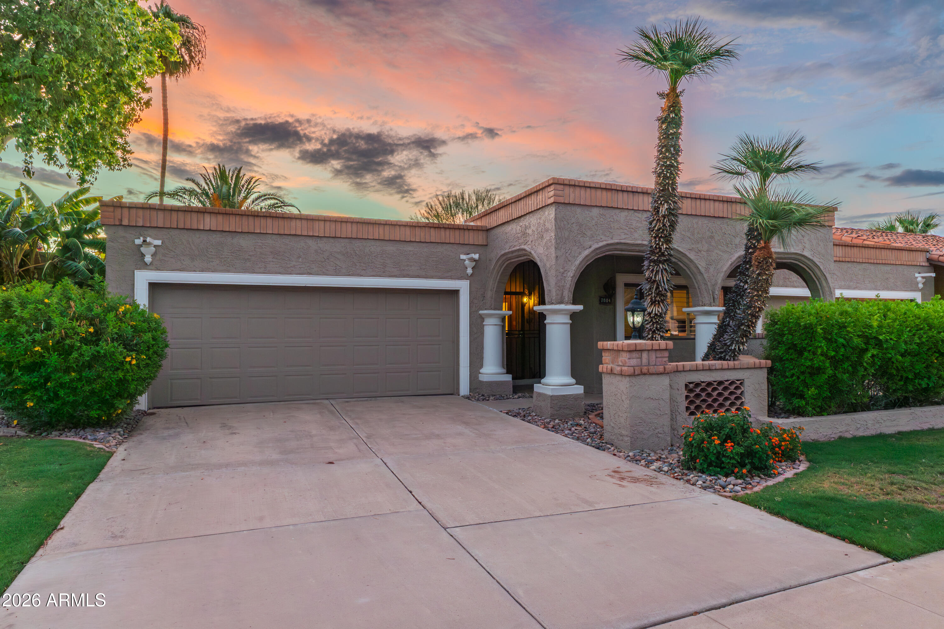 7814 N VIA DE FRONTERA --
