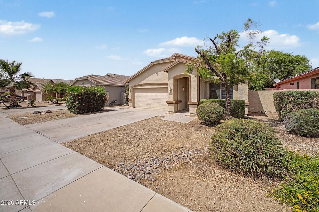 Photo of 6792 W Tether Trail, Peoria, AZ 85383 (MLS # 7018221)