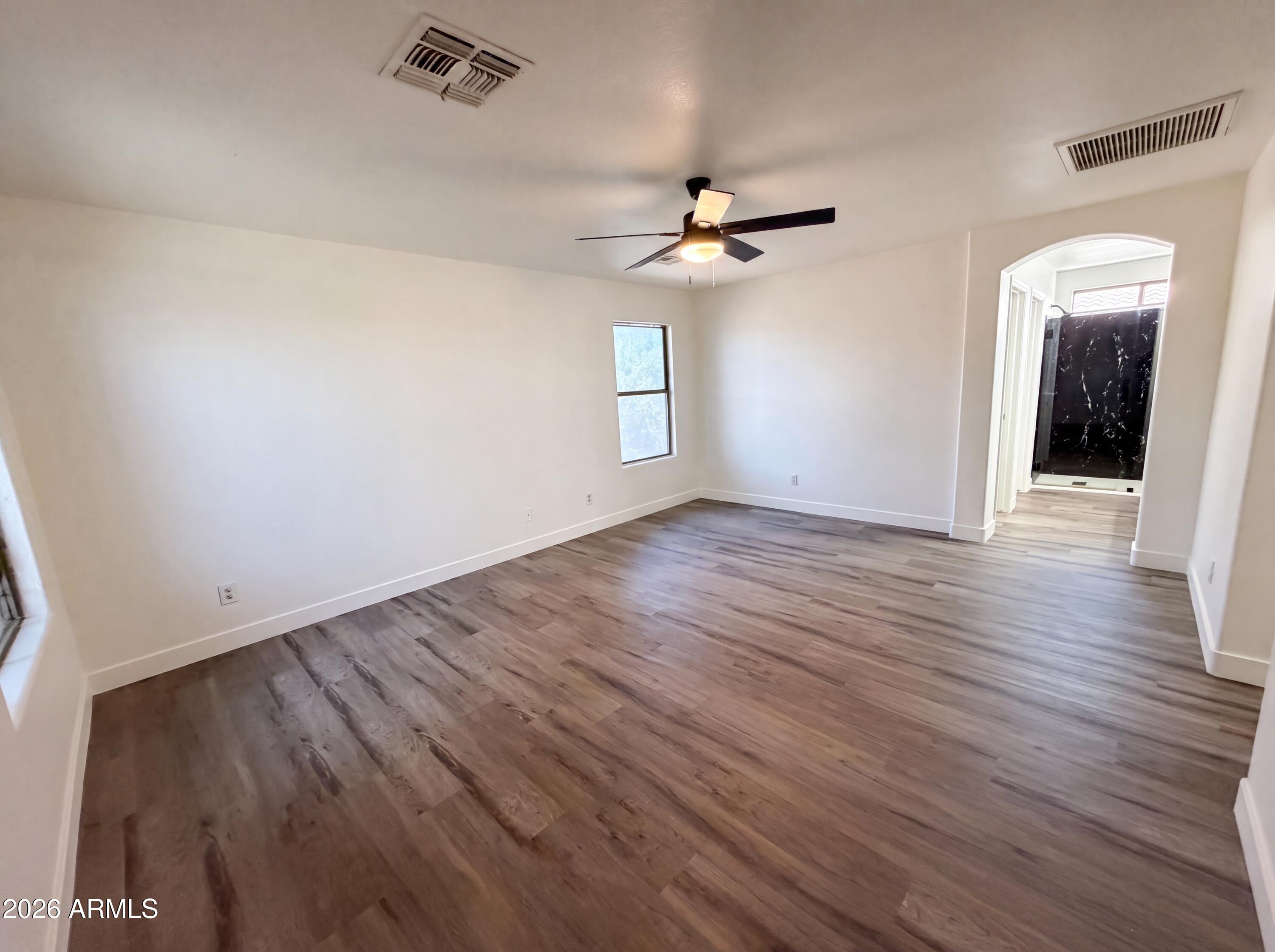 800 S BEDFORD Drive