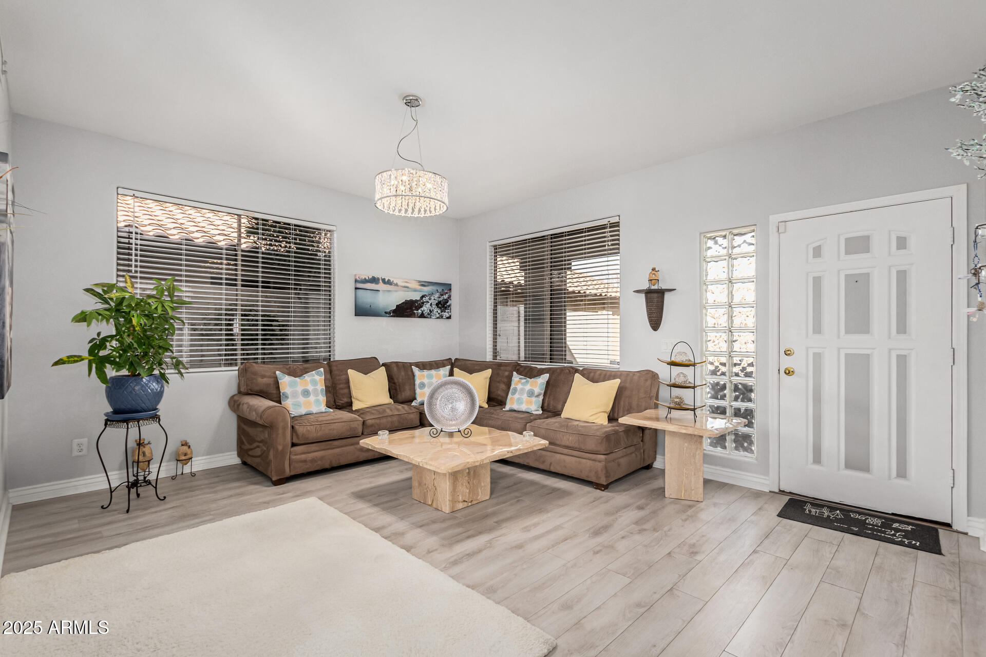 337 E CLAIRIDGE Drive