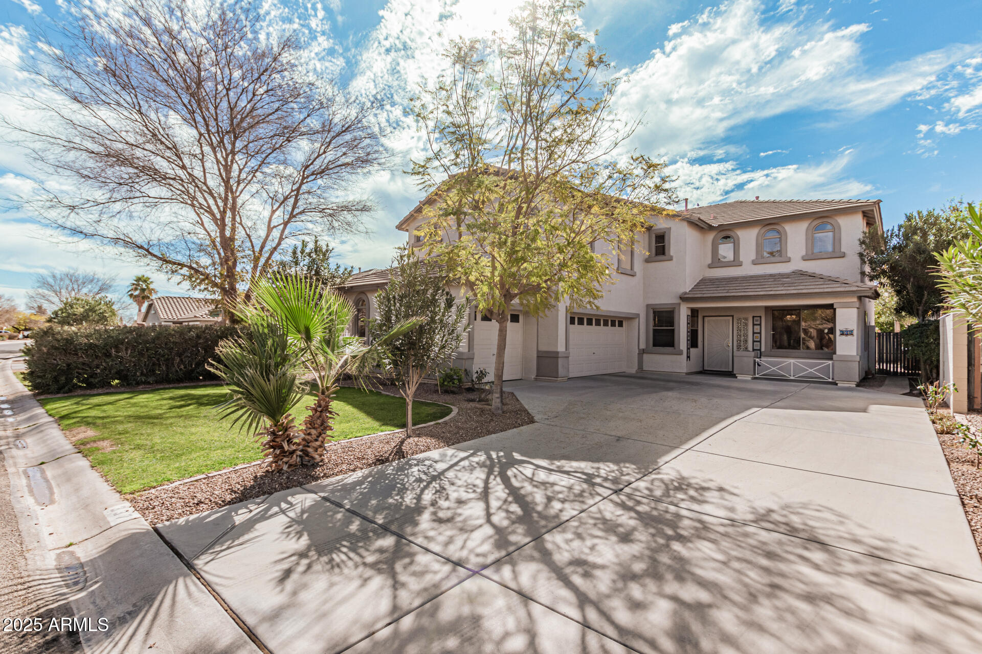 337 E CLAIRIDGE Drive