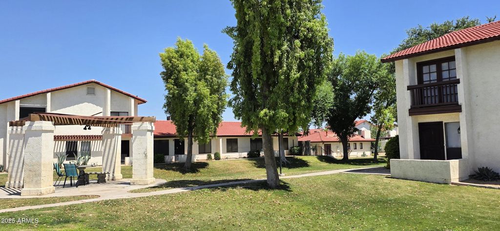 Photo of 2831 E Waltann Lane #1, Phoenix, AZ 85032 (MLS # 6975824)