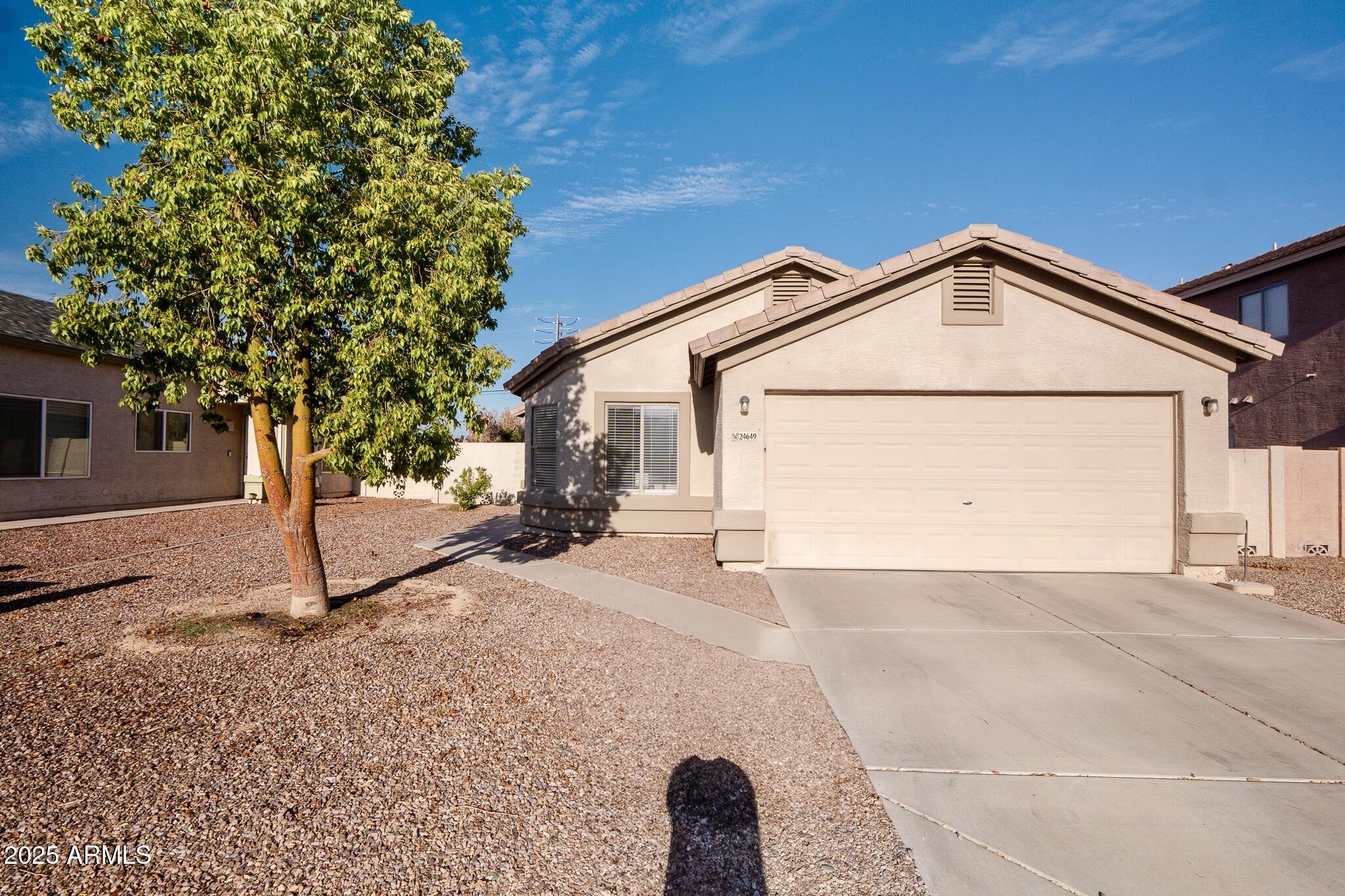 24649 N LOST DUTCHMAN Way