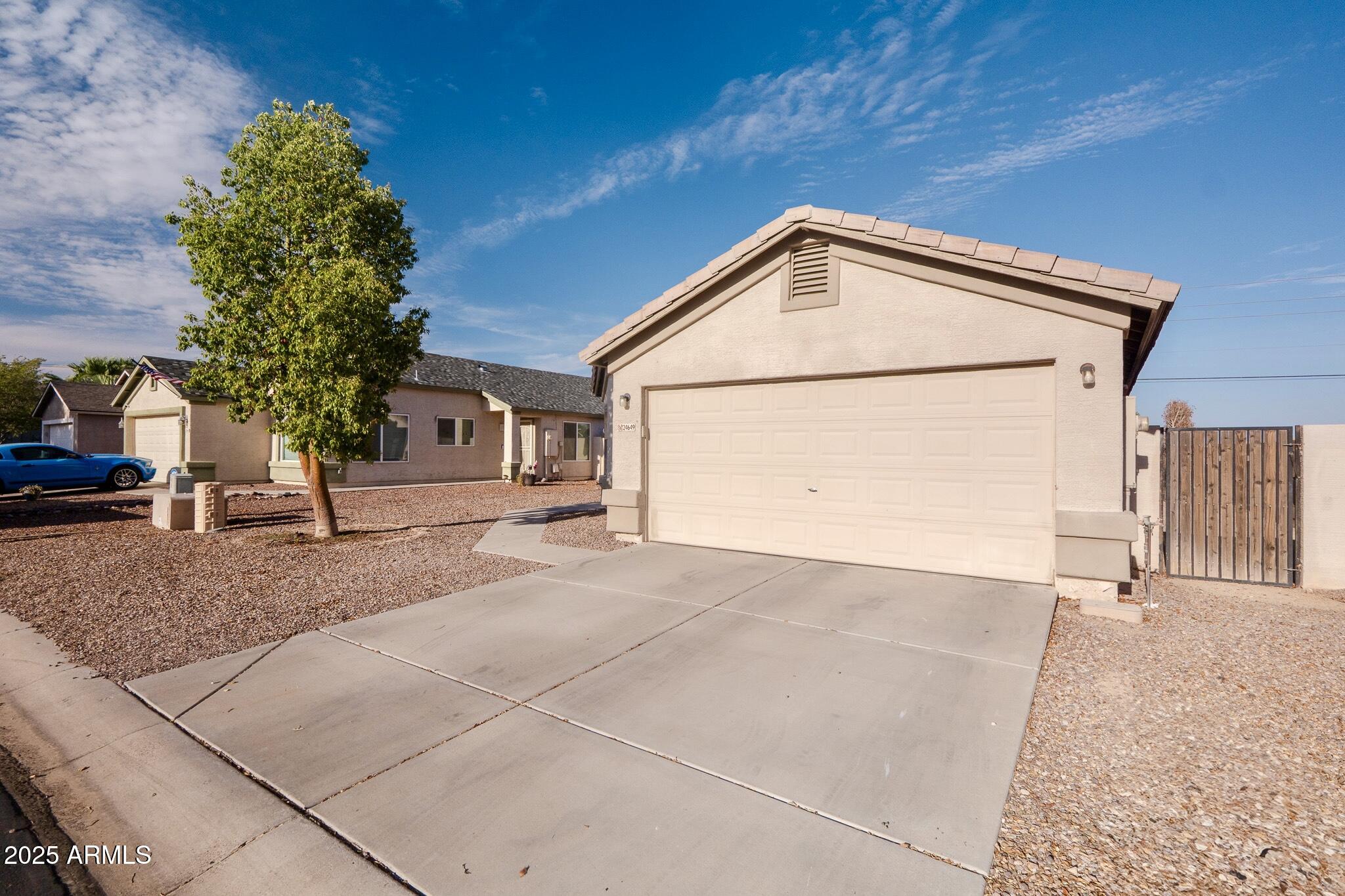 24649 N LOST DUTCHMAN Way
