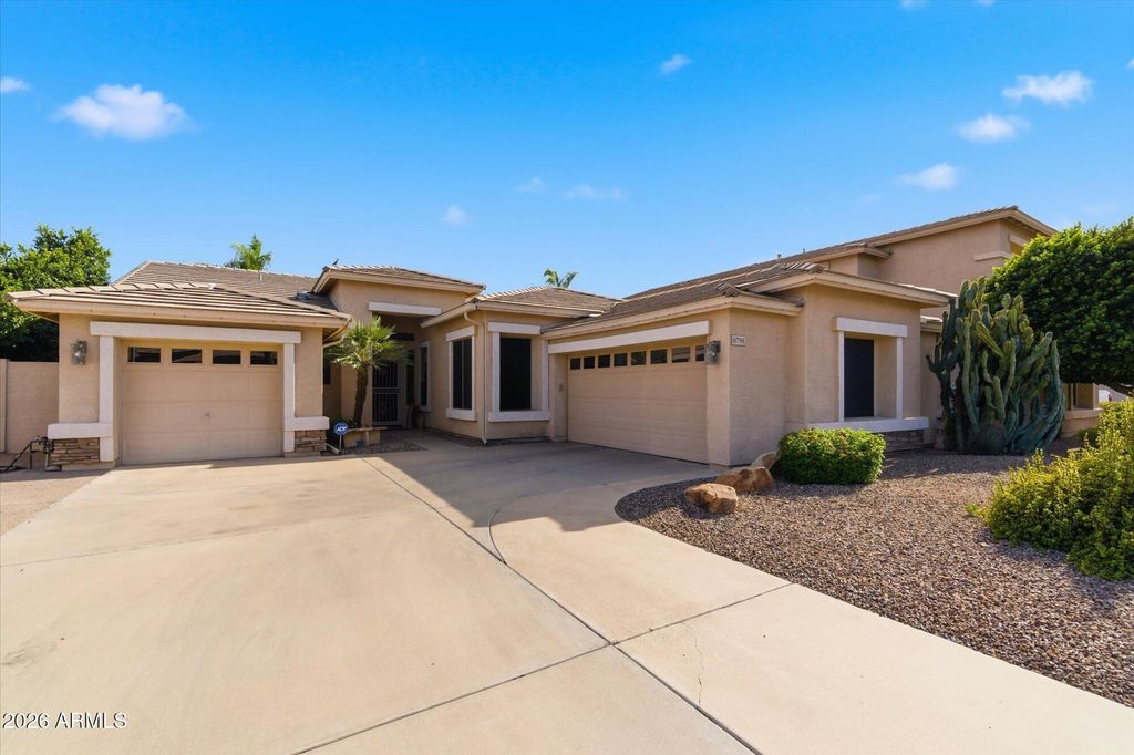 Photo of 6795 W Lone Cactus Drive, Glendale, AZ 85308 (MLS # 7023046)