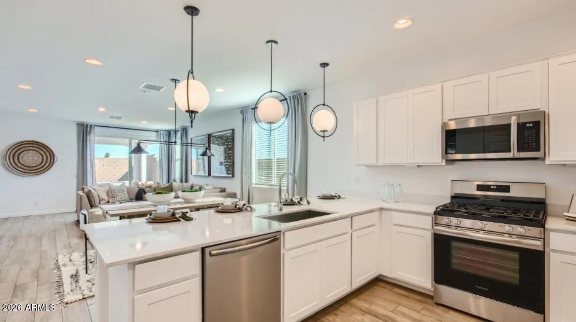 15805 W WINSLOW Avenue