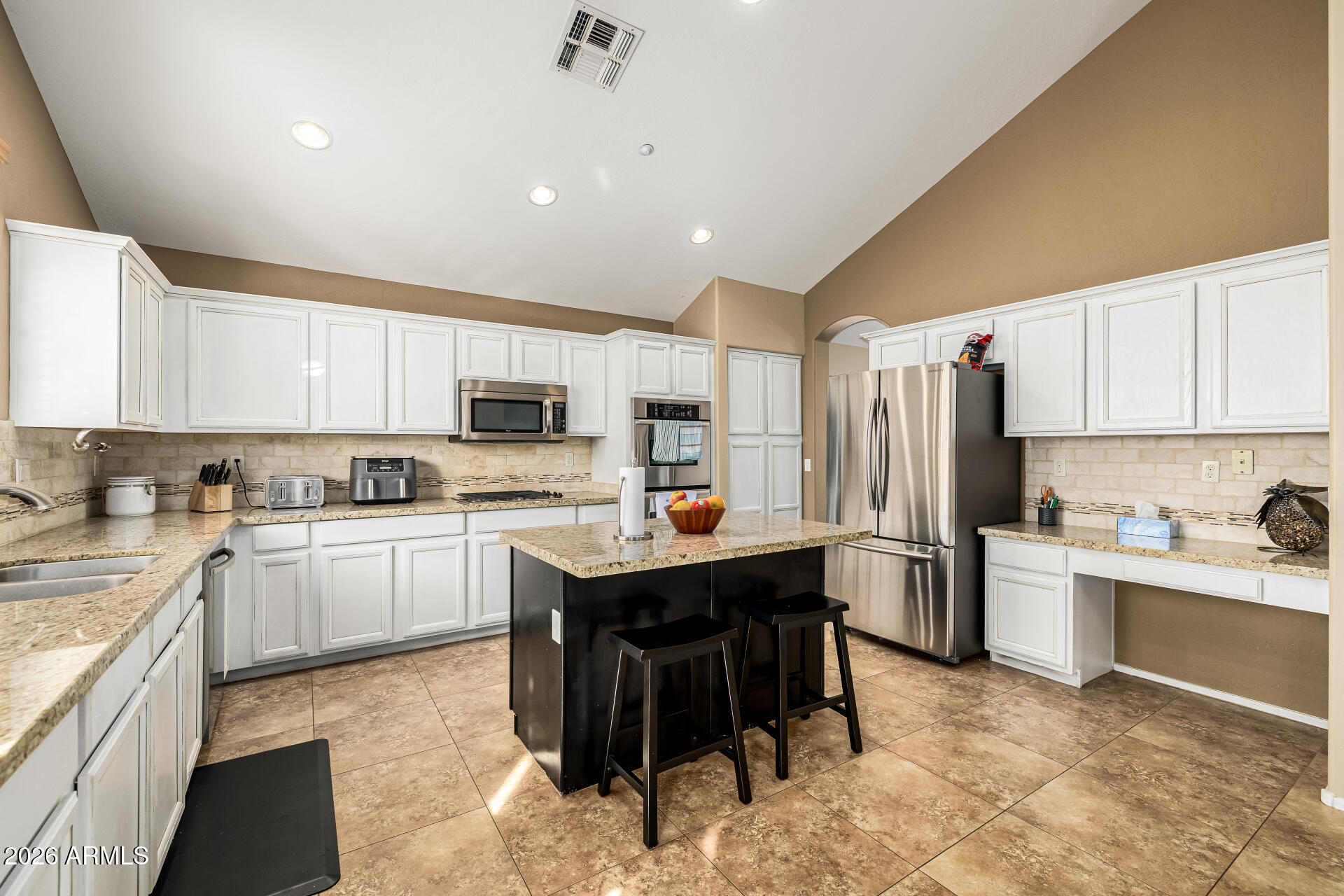 6753 W EL CORTEZ Place