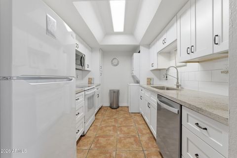 Photo of 10444 N 69th Street #210, Paradise Valley, AZ 85253 (MLS # 7000082)