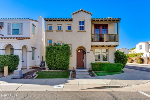 2914 N 48TH Place Phoenix AZ 85018