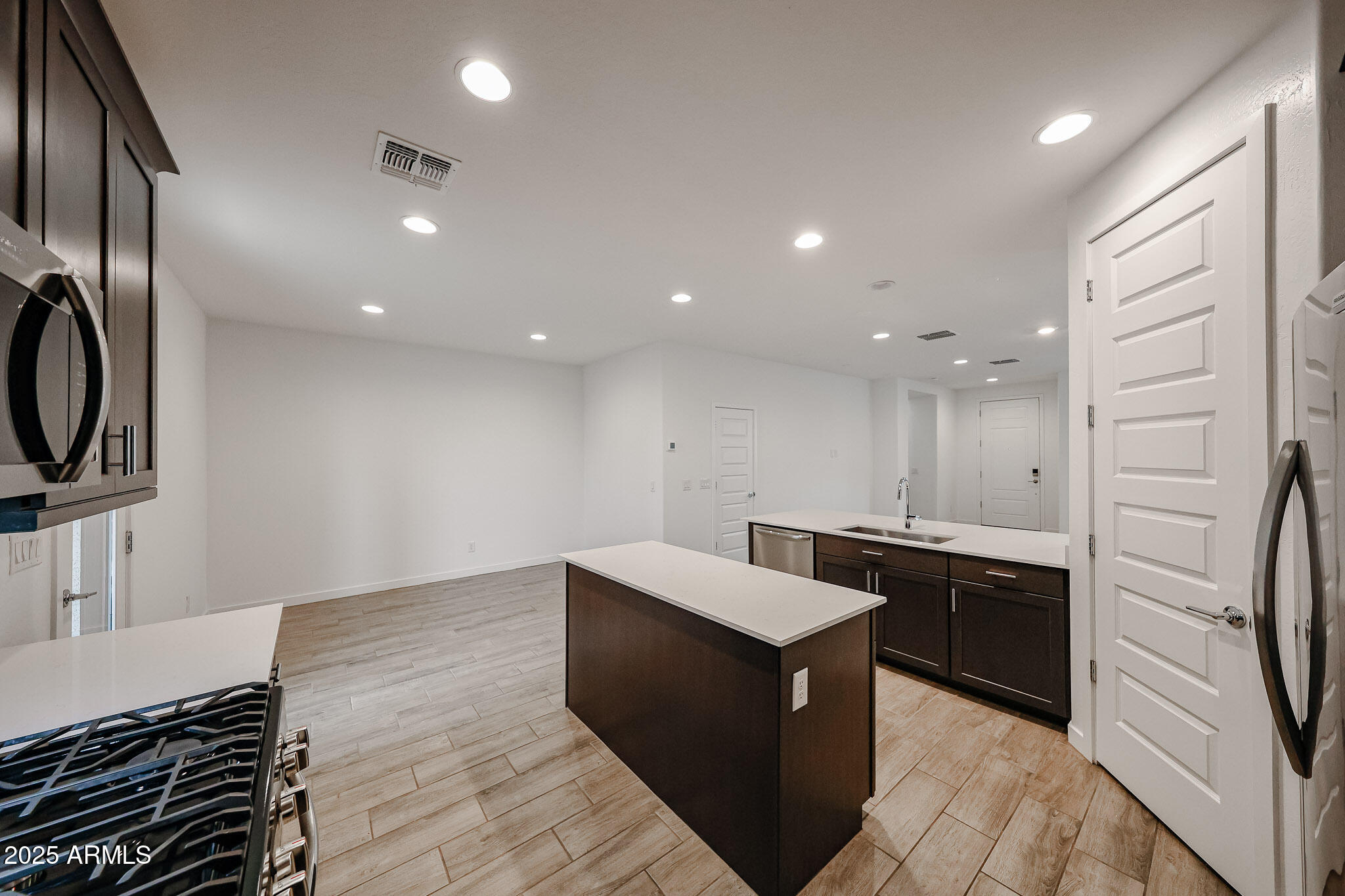 12526 W MORTEN Avenue