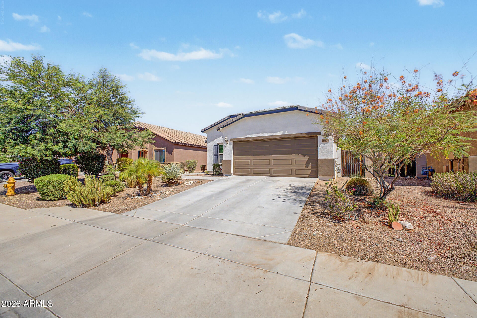 10800 W COTTONTAIL Lane
