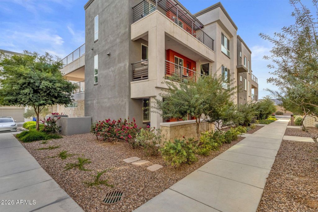 Photo of 1250 N Abbey Lane #124, Chandler, AZ 85226 (MLS # 6990520)