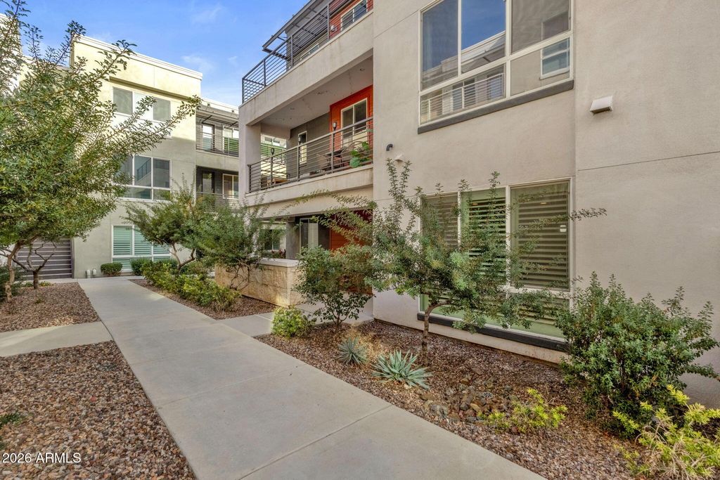 Photo of 1250 N Abbey Lane #124, Chandler, AZ 85226 (MLS # 6990520)