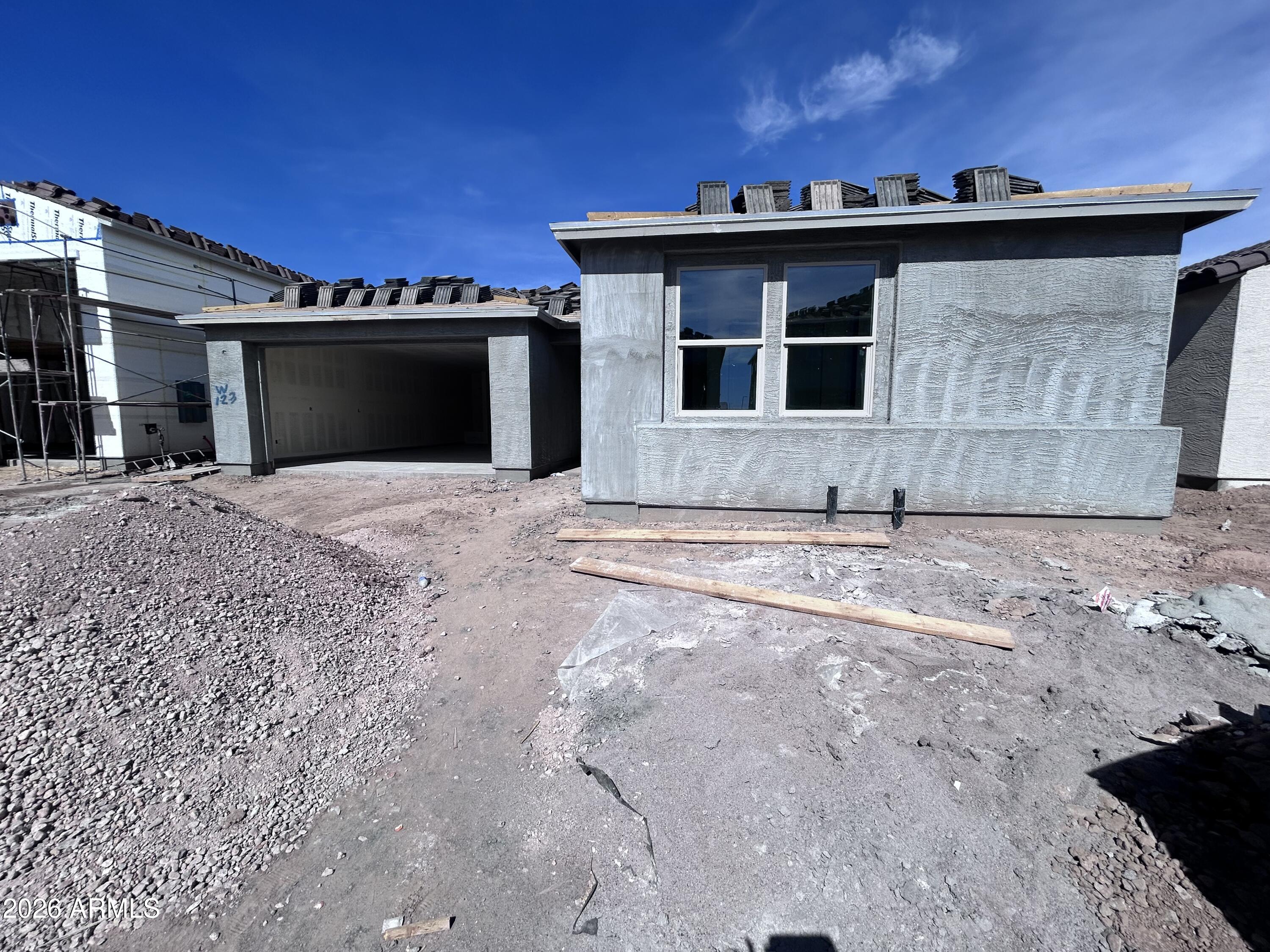 2670 E HOMESTEADER Road