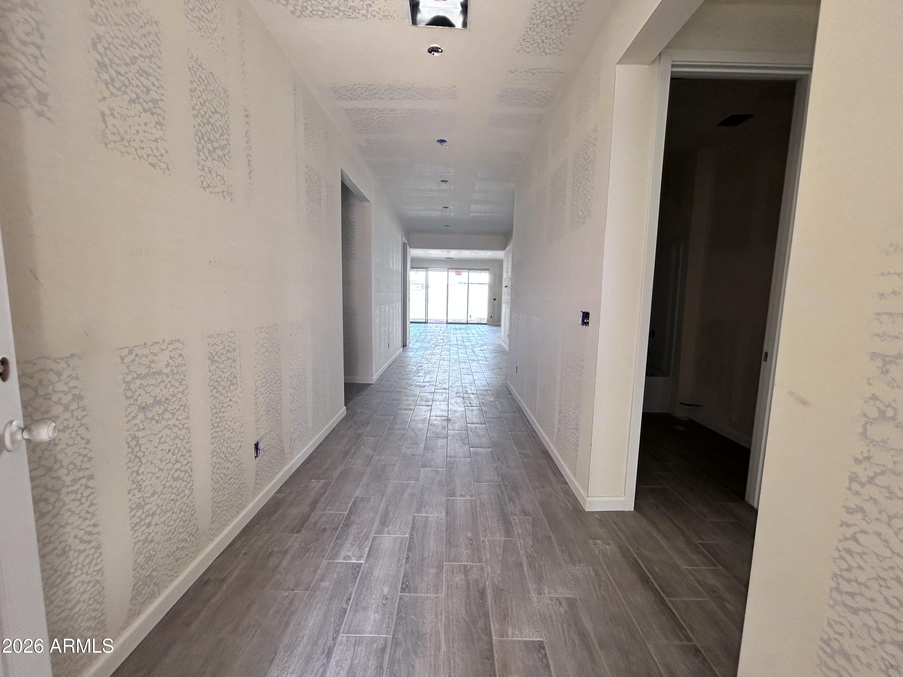 2670 E HOMESTEADER Road