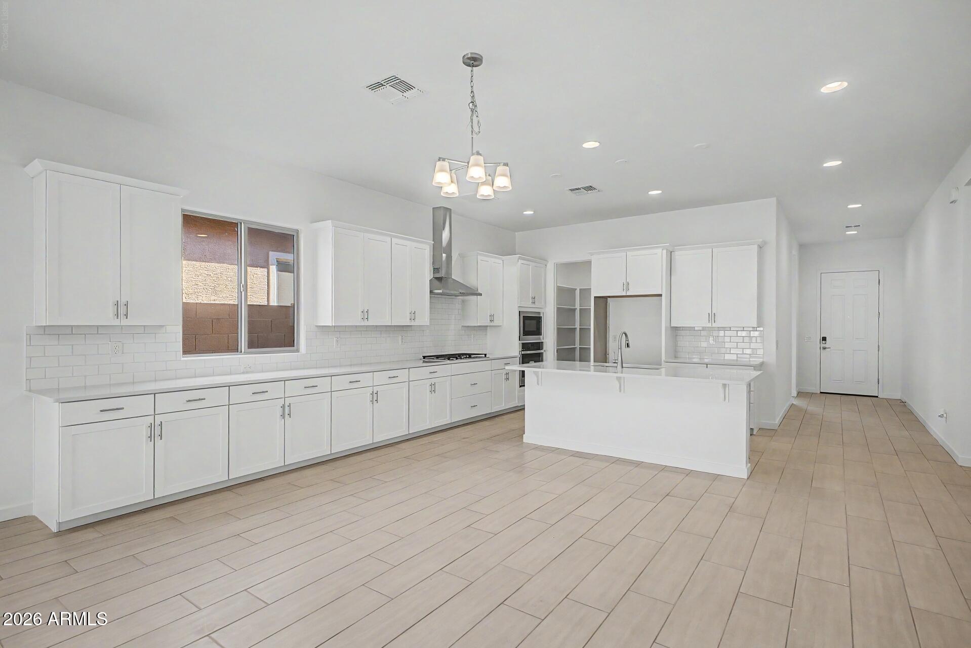 16982 W DESERT Lane