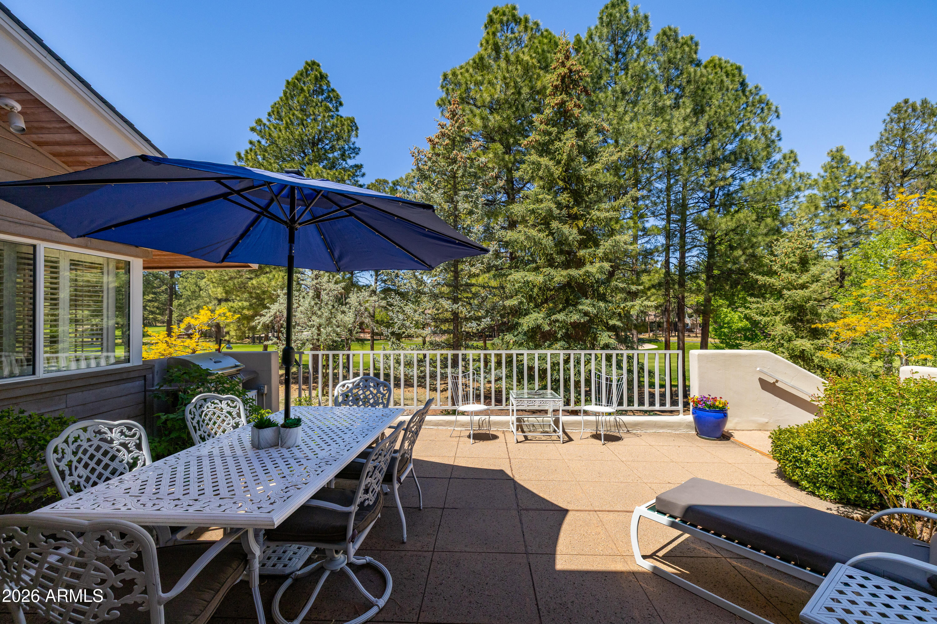 Flagstaff, Arizona, 86004, United States, 3 Bedrooms Bedrooms, ,3 BathroomsBathrooms,Residential,Pending,2045808