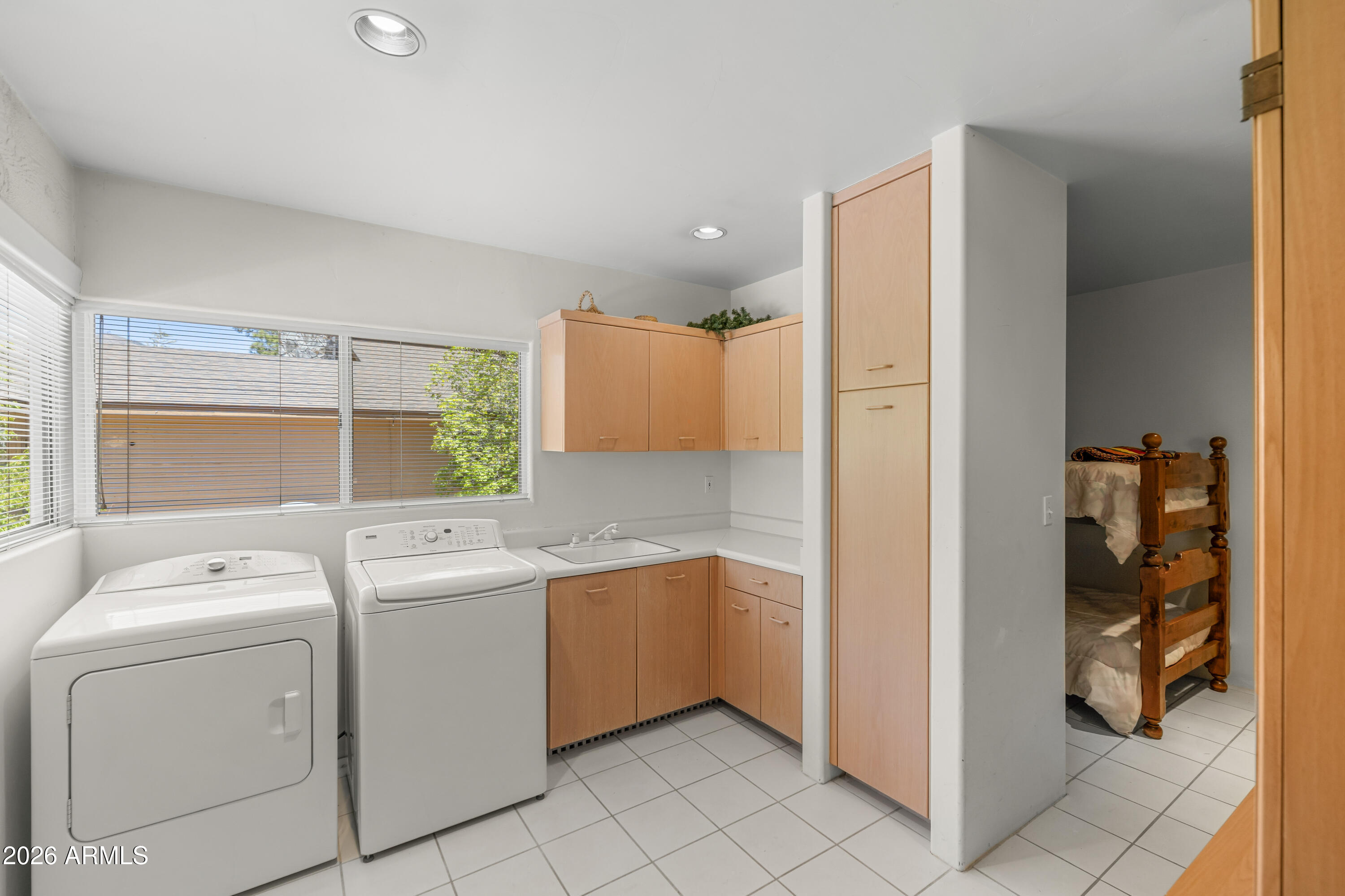 Flagstaff, Arizona, 86004, United States, 3 Bedrooms Bedrooms, ,3 BathroomsBathrooms,Residential,Pending,2045808