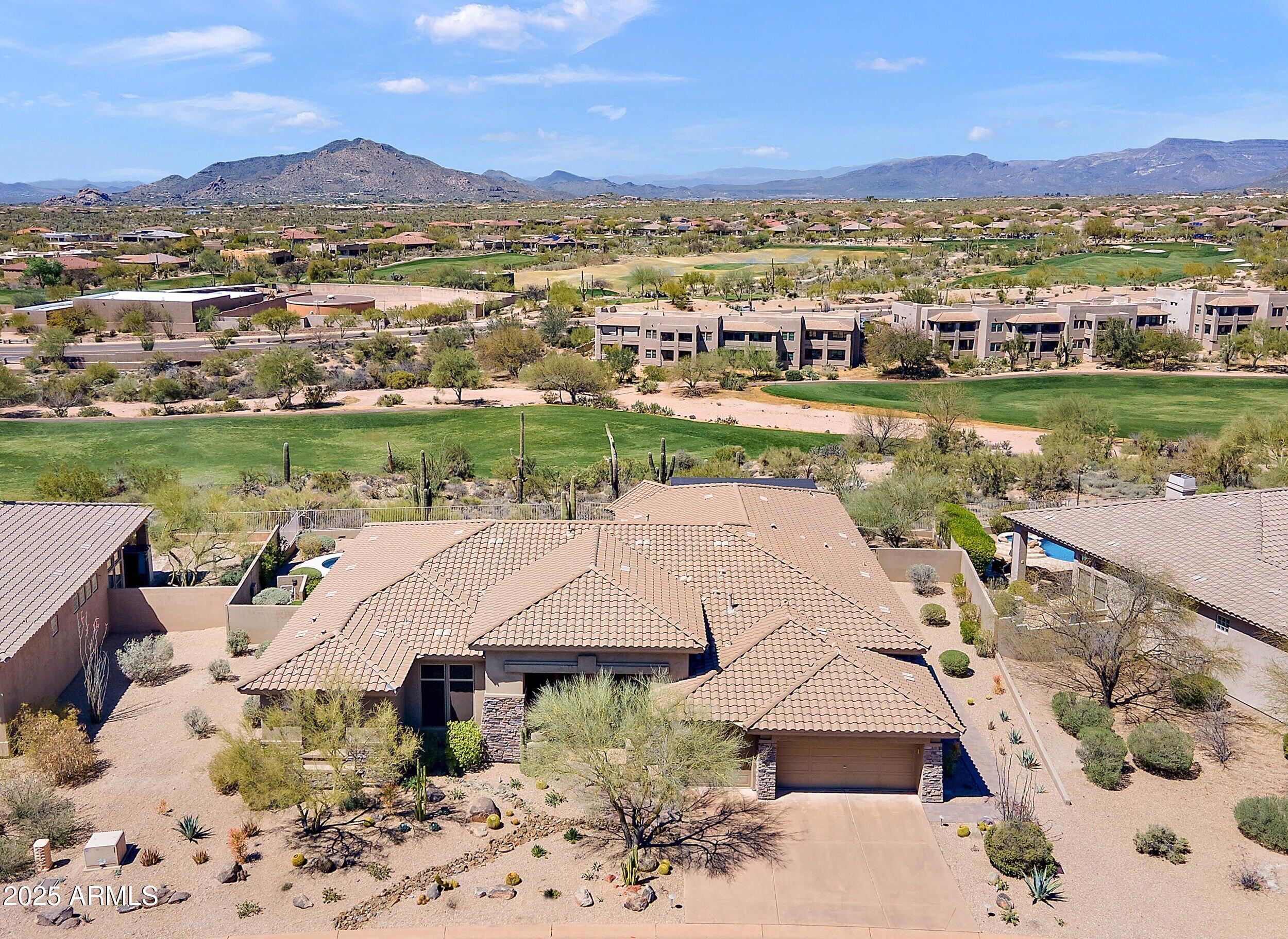 9620 E ROADRUNNER Drive