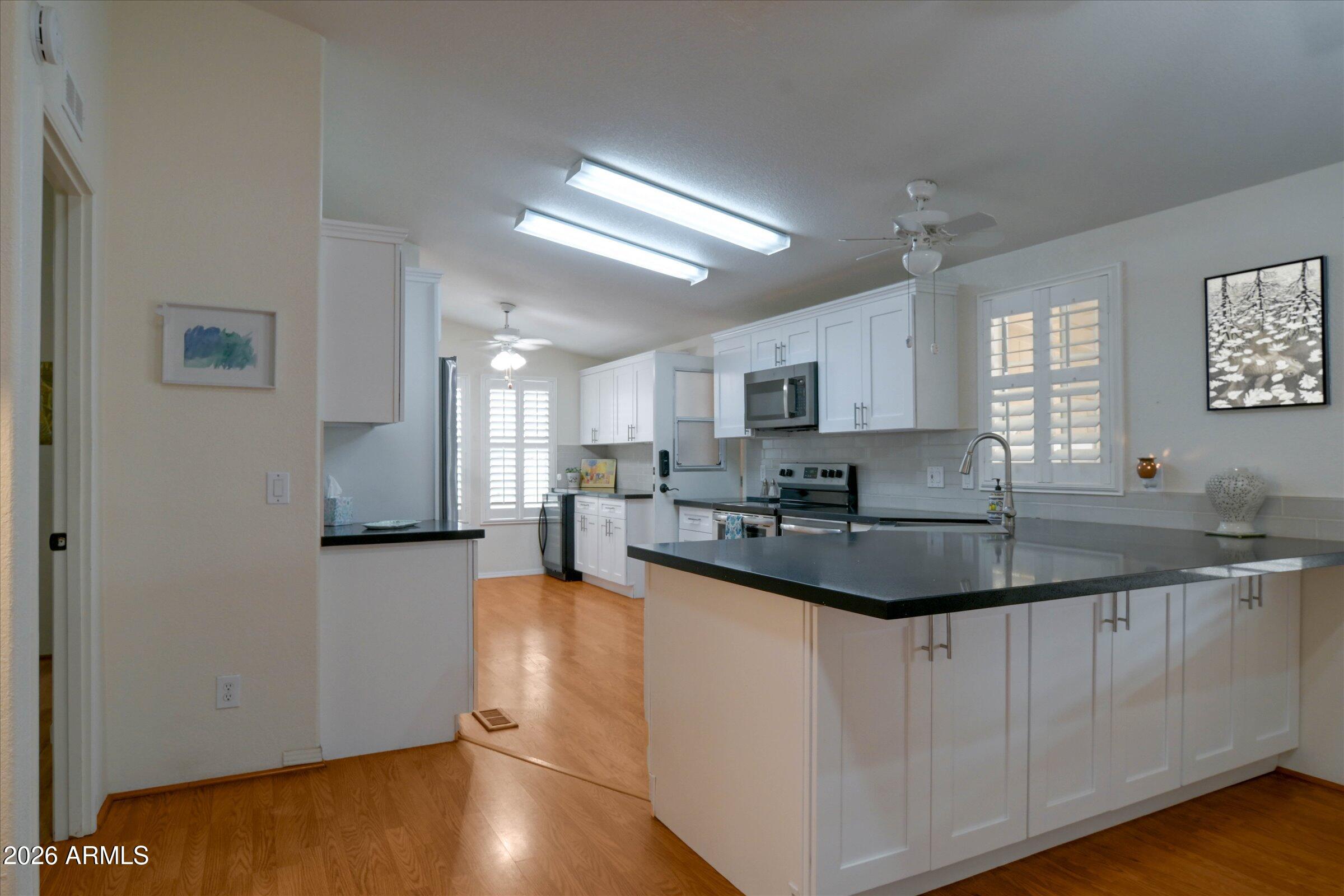 3901 E Pinnacle Peak Road 76