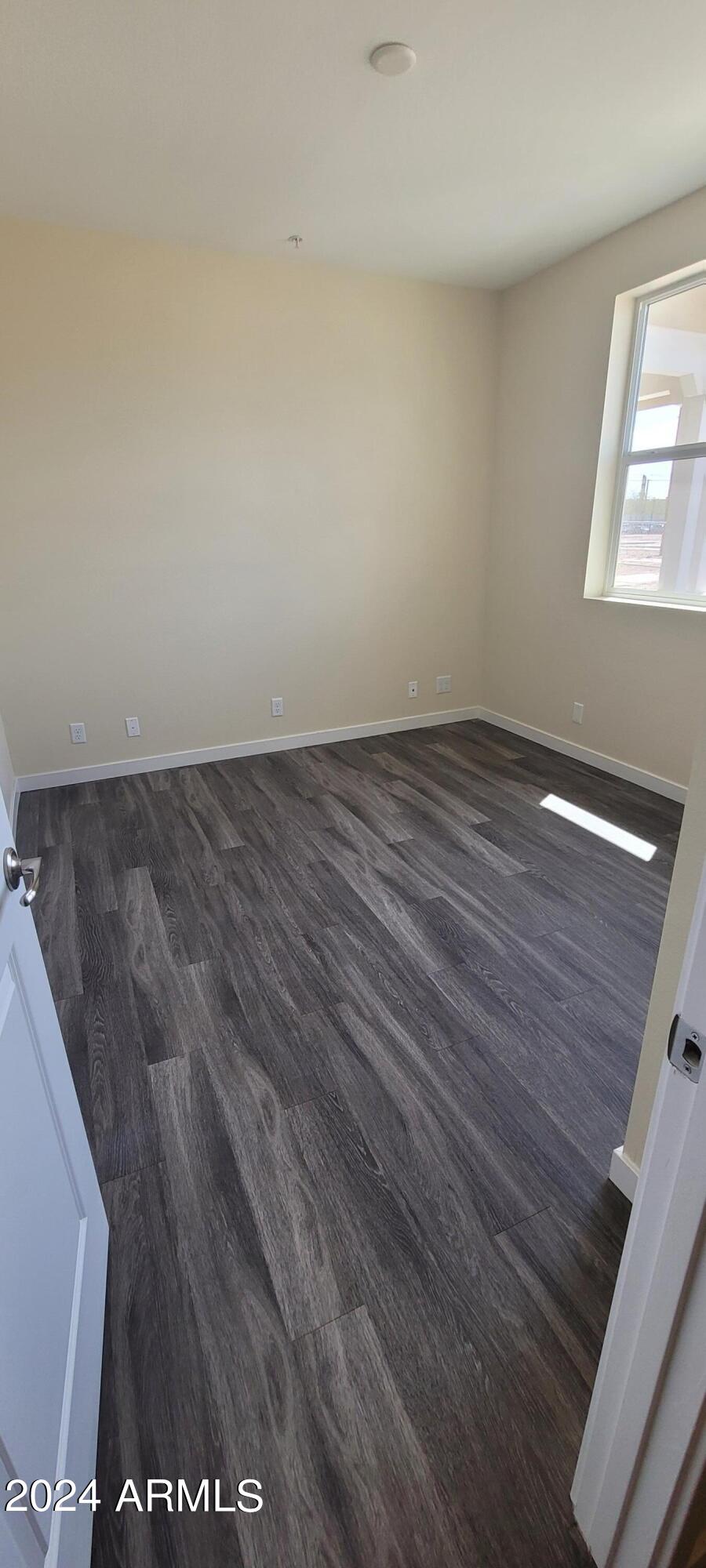 Photo 10 of 19 of 639 W PEPPER Place 109 townhome