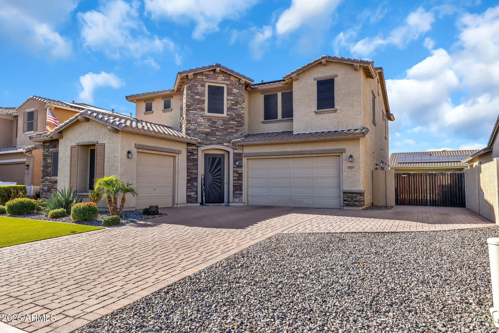18924 W MEDLOCK Drive